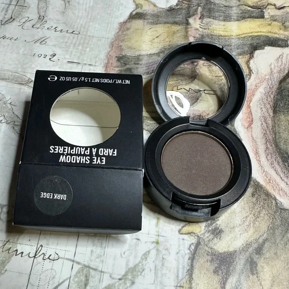 MAC COSMETICS BNIB DARK EDGE Satin eyeshadow Eye Shadow Very Rare!
